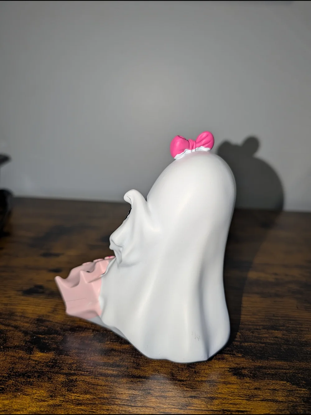 Cute Resin Ghost Figurine